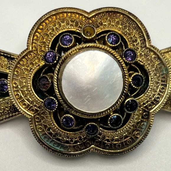 Victorian gold tone brooch pin purple rhinestones mother of pearl c clasp flower